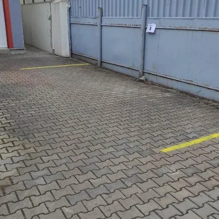 Apartmany Turgenevova - Olomoucka A Parkovani Brno Exterior photo