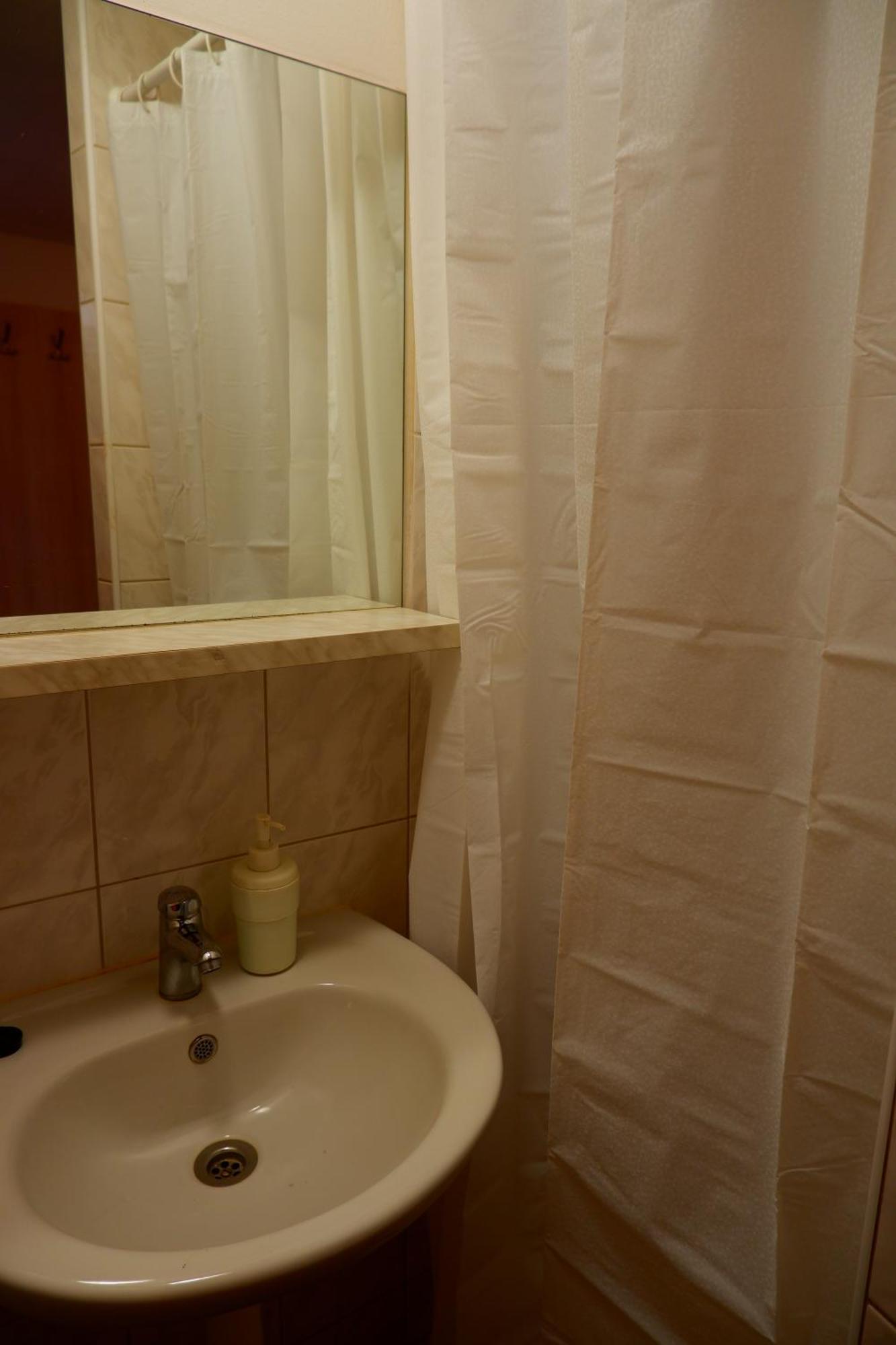 Turgenevova - Olomoucka A Parkovani Appartement